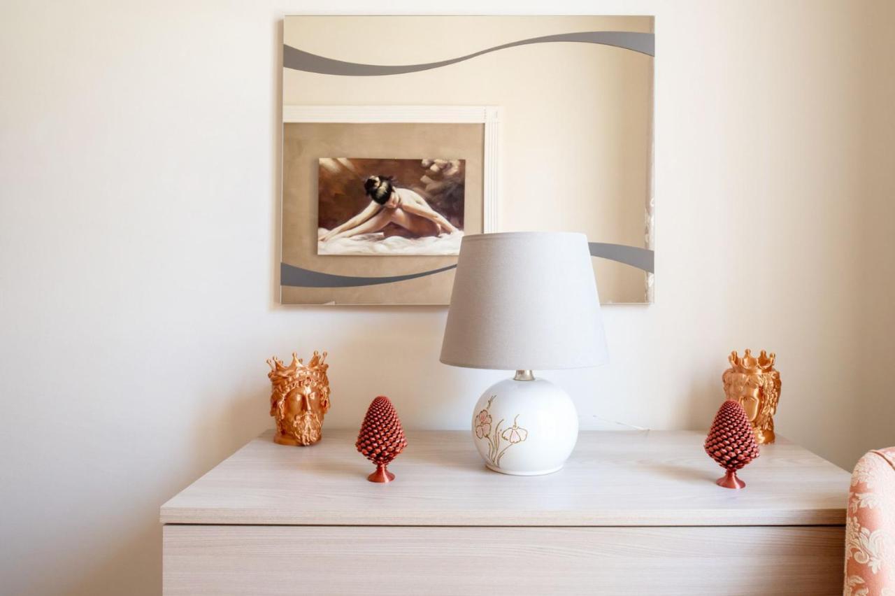 A Casa Tua Affitti Brevi Bed & Breakfast Noto Bagian luar foto