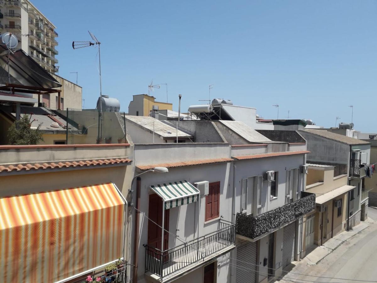 A Casa Tua Affitti Brevi Bed & Breakfast Noto Bagian luar foto